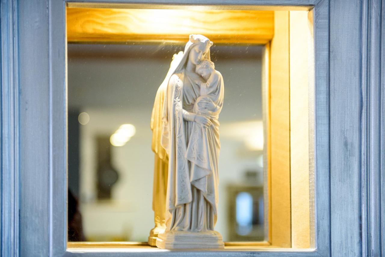 La Sainte Famille Hotel Lourdes Exterior foto