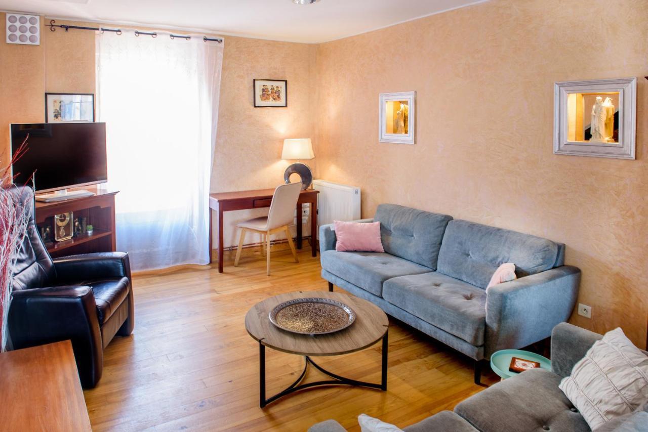 La Sainte Famille Hotel Lourdes Exterior foto