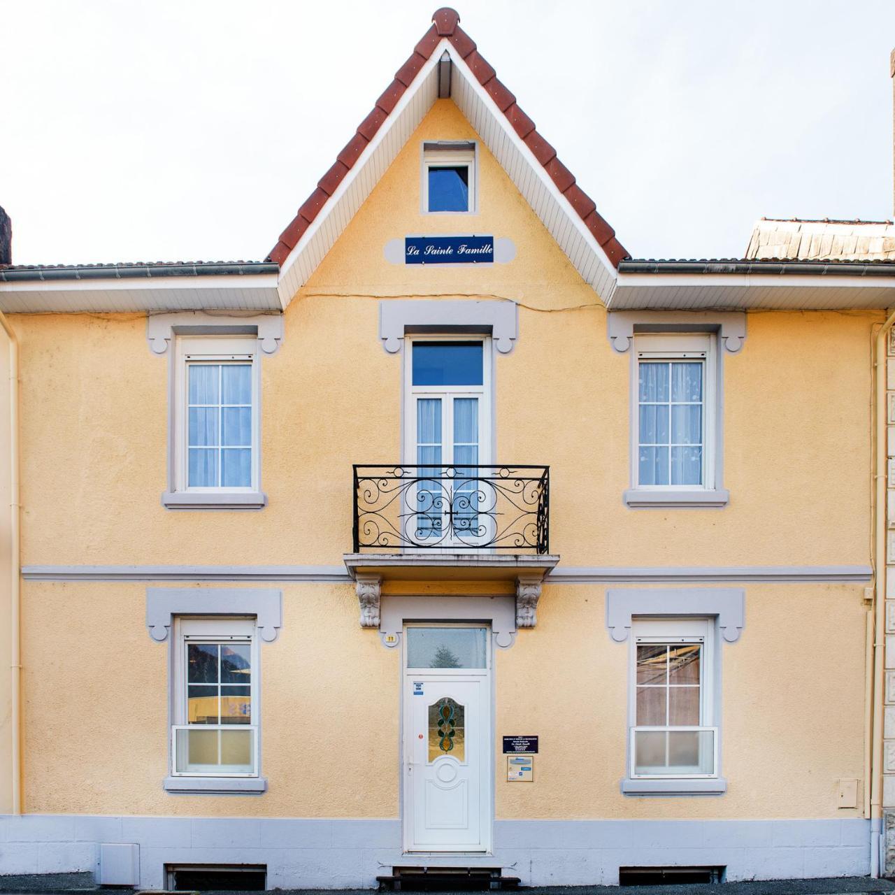 La Sainte Famille Hotel Lourdes Exterior foto